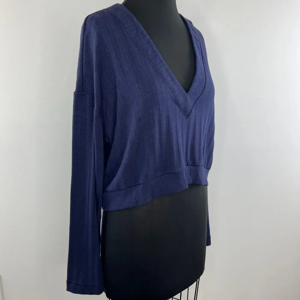 Free People Intimately Blue V-Neck Long Sleeve Cropped Pullover Sweater Size M